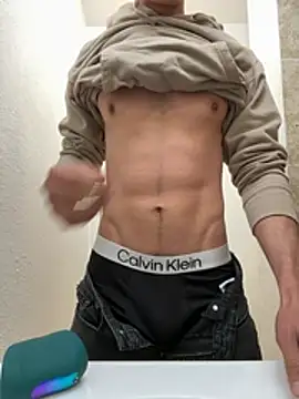 Snapshot of gymratforyouu chatting on April 13, 2:50 am gymratforyouu online show from April 13, 2:50 am