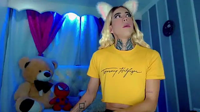 Julia Bulette1 online show from March 15, 1:33 am