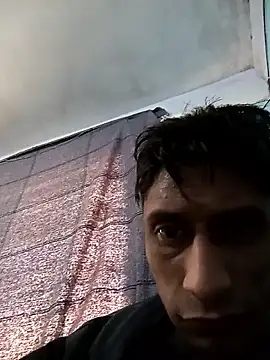 Snapshot of Crazygrillo69 chatting on December 19, 9:00 pm Crazygrillo69 online show from December 19, 9:00 pm