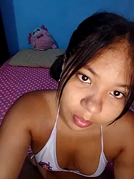 Snapshot of little_onixx chatting on November 21, 10:25 am little onixx online show from November 21, 10:25 am