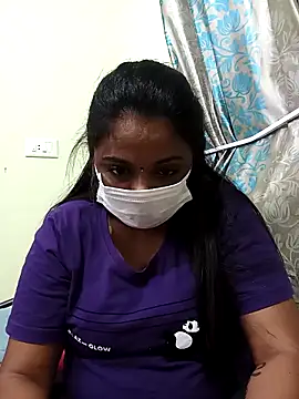 queendivya online show from October 3, 4:04 pm