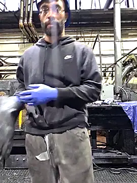 Snapshot of Justahungdad chatting on October 14, 12:06 pm Justahungdad online show from October 14, 12:06 pm