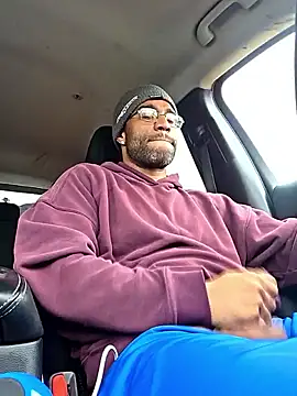 Snapshot of Justahungdad chatting on October 22, 9:25 pm Justahungdad online show from October 22, 9:25 pm