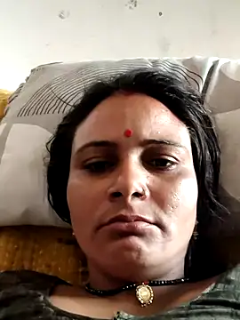 Snapshot of Hotruvi chatting on July 1, 6:59 am Hotruvi online show from July 1, 6:59 am