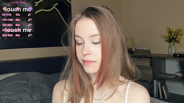 MaliaBourraine online show from April 11, 7:24 am