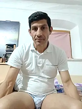 Snapshot of Casianantoonnio chatting on October 28, 2:04 am Casianantoonnio online show from October 28, 2:04 am