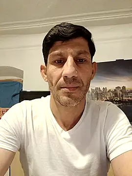 Snapshot of Casianantoonnio chatting on December 3, 9:35 pm Casianantoonnio online show from December 3, 9:35 pm