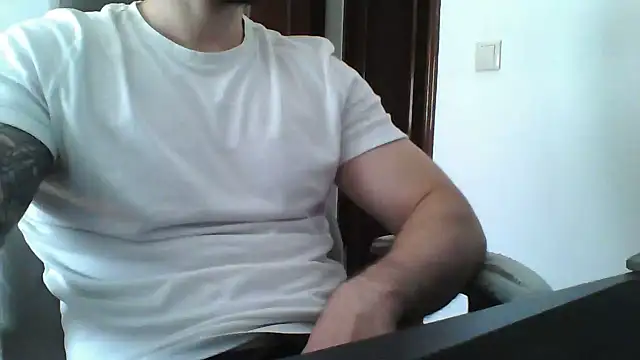 Snapshot of yourfantasy777 chatting on July 1, 3:45 pm yourfantasy777 online show from July 1, 3:45 pm