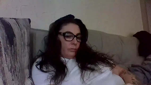 Snapshot of Rileyxxx69 chatting on November 30, 4:22 pm Rileyxxx69 online show from November 30, 4:22 pm