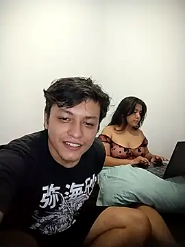 raiderandroxie online show from November 30, 4:22 pm