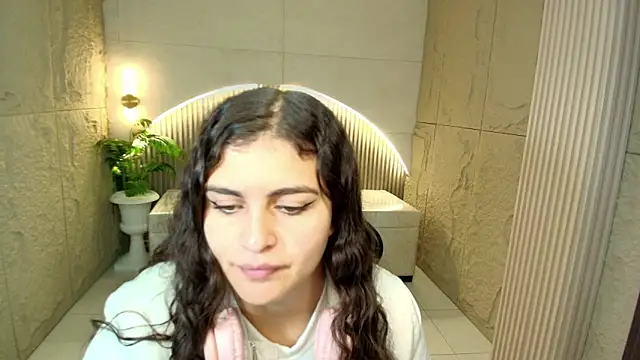 dany r  online show from March 11, 1:17 pm