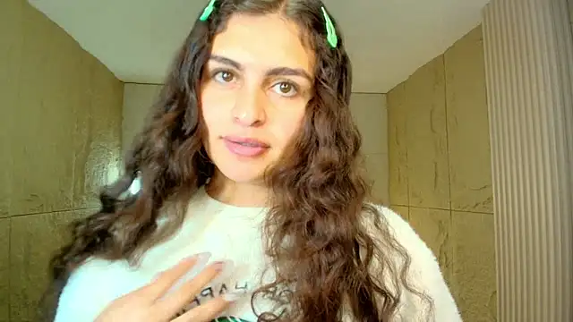 dany r  online show from March 17, 1:47 pm