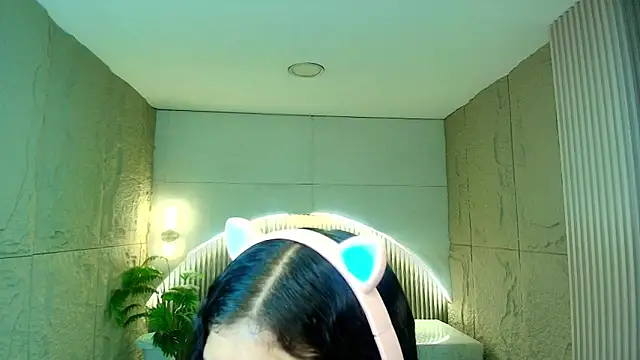 dany r  online show from March 24, 1:05 pm