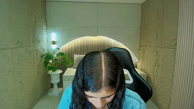 dany r  online show from April 7, 2:17 pm