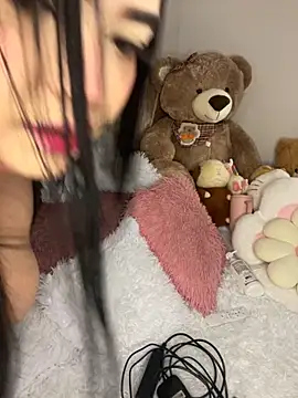 Snapshot of Mericute_ chatting on October 20, 3:07 am Mericute online show from October 20, 3:07 am