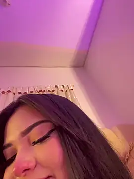 Mericute  online show from April 21, 2:51 am