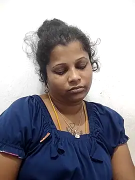 sweetqueen143 online show from March 31, 7:14 pm