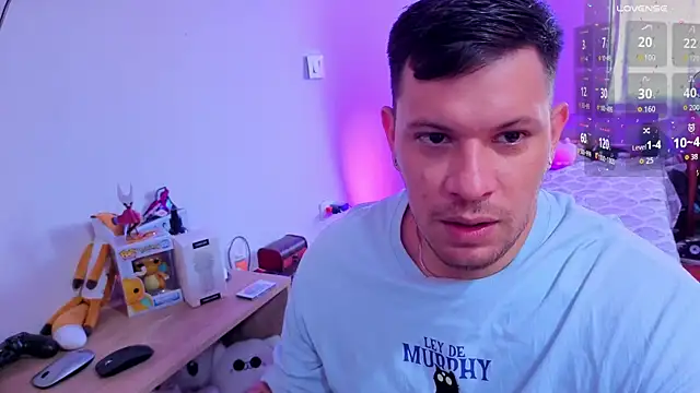 Snapshot of ryden_01 chatting on September 30, 3:28 pm ryden 01 online show from September 30, 3:28 pm