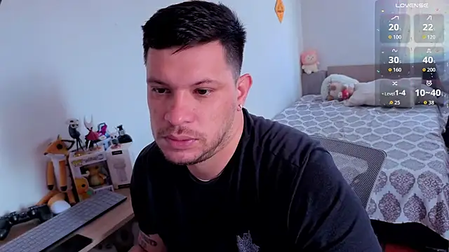 Snapshot of ryden_01 chatting on October 5, 2:26 pm ryden 01 online show from October 5, 2:26 pm