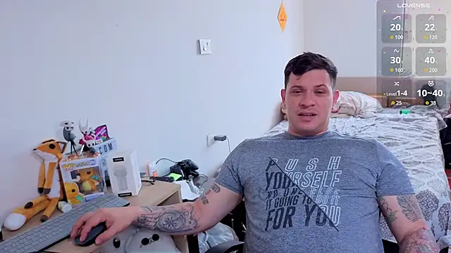 Snapshot of ryden_01 chatting on October 8, 4:37 pm ryden 01 online show from October 8, 4:37 pm