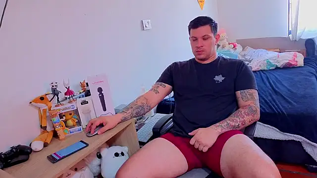 Snapshot of ryden_01 chatting on October 26, 2:23 pm ryden 01 online show from October 26, 2:23 pm