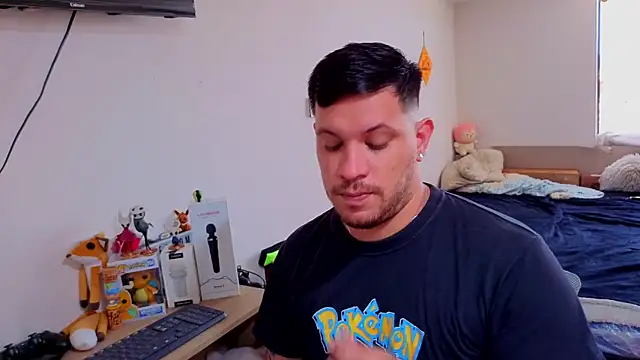 Snapshot of ryden_01 chatting on November 7, 3:45 pm ryden 01 online show from November 7, 3:45 pm