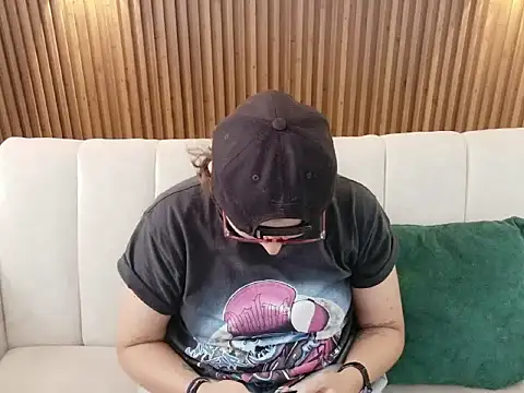 dirty feelena online show from January 16, 4:33 pm