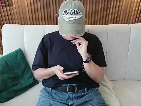 dirty feelena online show from May 20, 1:39 pm