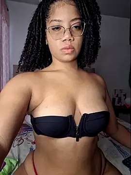 Snapshot of hottielatina chatting on November 29, 9:07 pm hottielatina online show from November 29, 9:07 pm