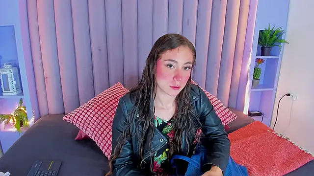 MyApril   online show from November 17, 11:49 am