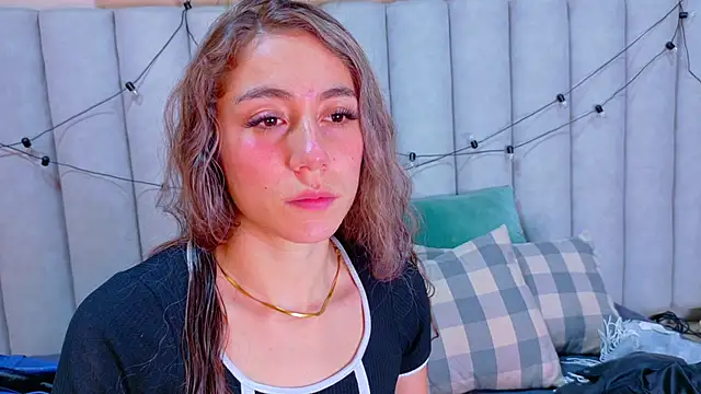 MyApril   online show from March 5, 12:34 pm