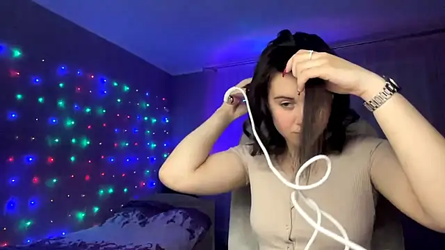 MollyPartey online show from October 12, 3:55 pm
