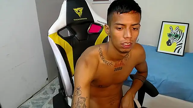 Snapshot of Nando_coll chatting on October 25, 11:40 am Nando coll online show from October 25, 11:40 am