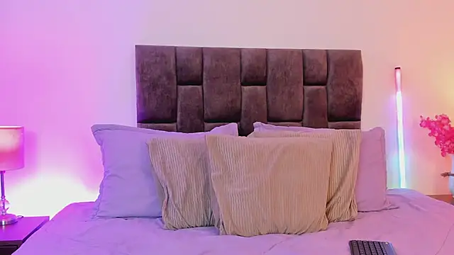 Aliccecullen online show from April 17, 1:58 pm