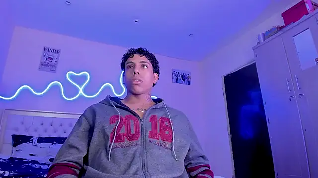 Glader31 online show from November 15, 10:59 pm