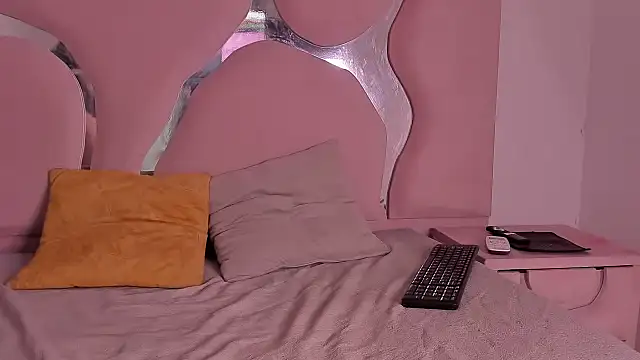 Snapshot of fallenangelsasm chatting on November 1, 9:17 pm fallenangelsasm online show from November 1, 9:17 pm