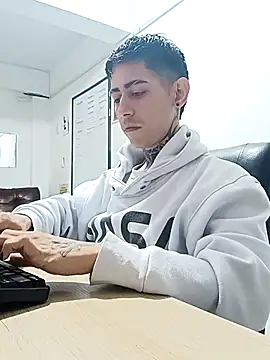 Kriss Mercury online show from October 7, 11:57 pm