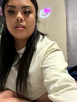 Snapshot of kiaradanielaxx chatting on November 25, 7:08 am kiaradanielaxx online show from November 25, 7:08 am