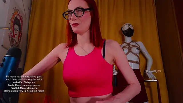 Snapshot of Giantess_Eva chatting on October 23, 5:33 pm Giantess Eva online show from October 23, 5:33 pm