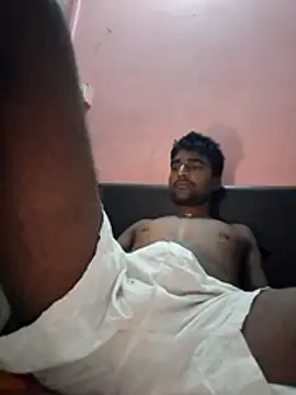 Snapshot of kkshan0923 chatting on July 3, 4:46 pm kkshan0923 online show from July 3, 4:46 pm