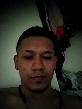 Snapshot of Mohamedxxx13 chatting on September 29, 3:17 pm Mohamedxxx13 online show from September 29, 3:17 pm