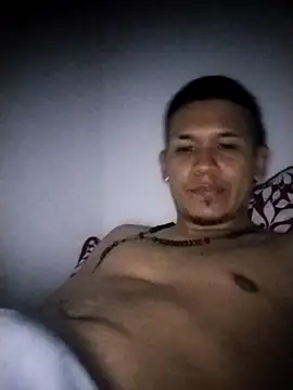 Snapshot of Mohamedxxx13 chatting on October 16, 6:36 am Mohamedxxx13 online show from October 16, 6:36 am