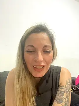 julietacollins11 online show from September 24, 4:49 am