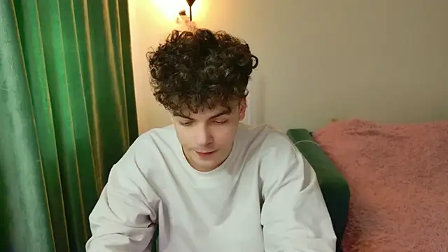 Snapshot of dreamgonetan chatting on November 8, 10:59 am dreamgonetan online show from November 8, 10:59 am