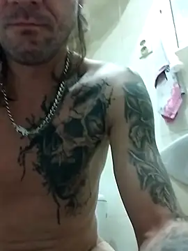 Snapshot of Sexi833 chatting on November 20, 12:44 am Sexi833 online show from November 20, 12:44 am