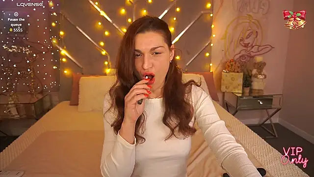 EllaGoldenn online show from January 13, 9:42 pm