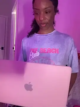 LoveDreaux online show from March 31, 6:58 am