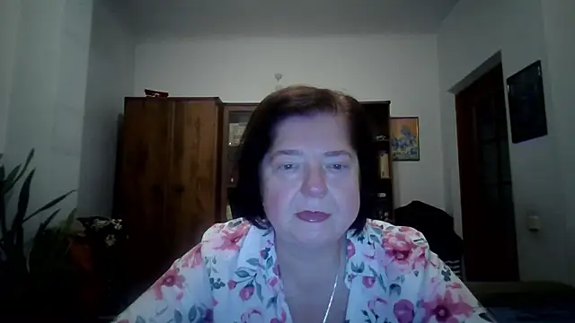 Snapshot of Violet_Pulse chatting on December 3, 2:04 pm Violet Pulse online show from December 3, 2:04 pm