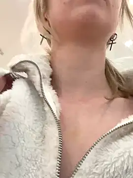 RonnieKiss online show from September 22, 4:36 am