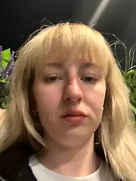 RonnieKiss online show from September 24, 3:32 am